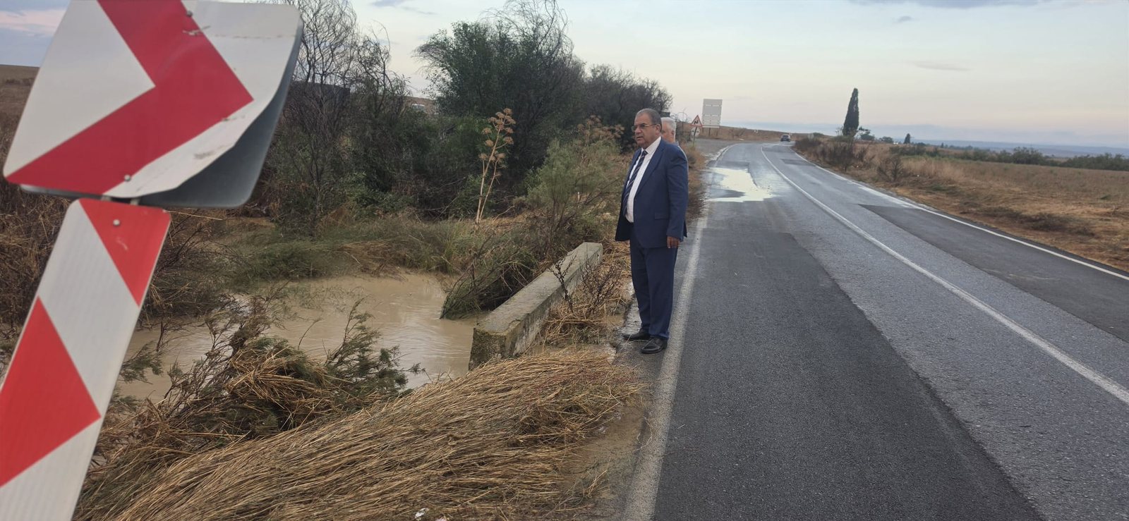 Bakan Sucuoğlu, Yılmazköy-Kılıçaslan yol güzergahında inceleme yaptı — 1. fotoğraf