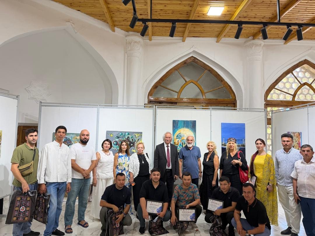Ressam Zühre Özkaraman Özbekistan’daki sanat çalıştayına katıldı — 1. fotoğraf